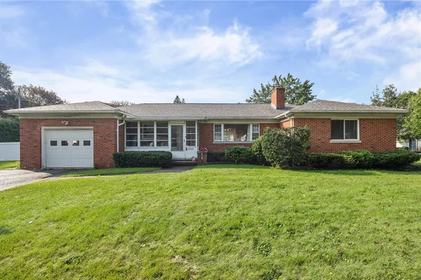 5 WOODALE DR