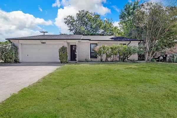 2119 LAVON CREEK LN