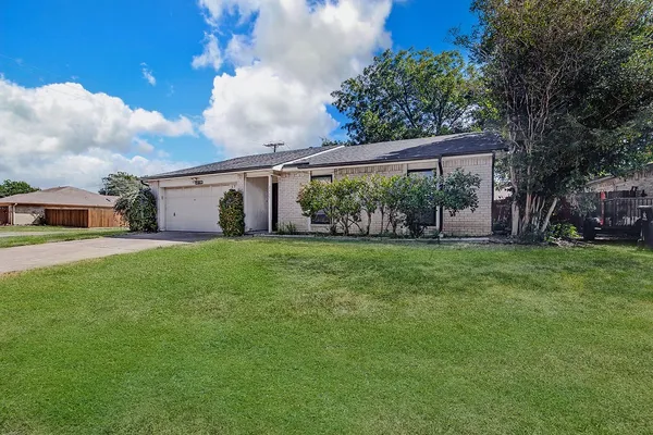 2119 LAVON CREEK LN