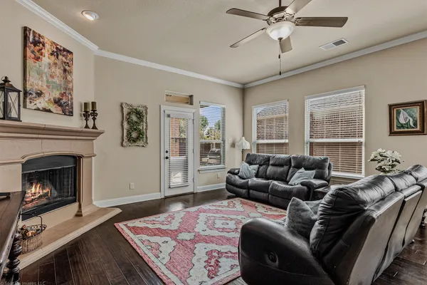 1314 OAK HILL LN