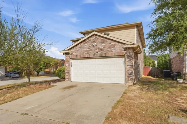 8101 SOUTHERN PINE WAY