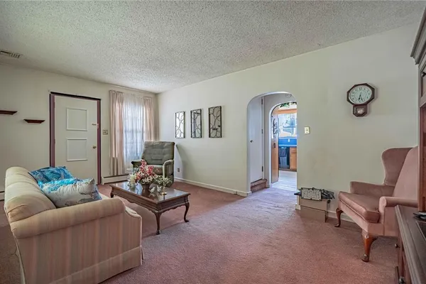 5338 CETRONIA RD