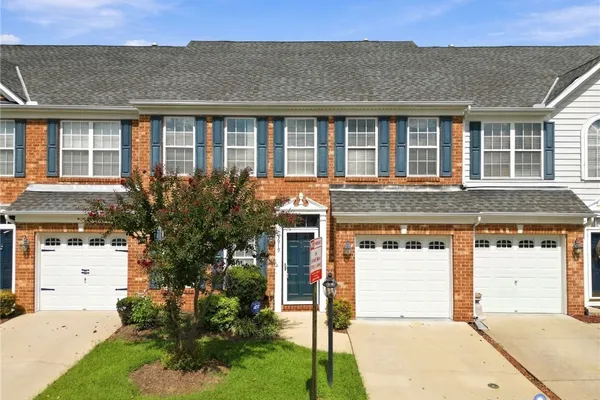 3919 DOMINION TOWNES CIR