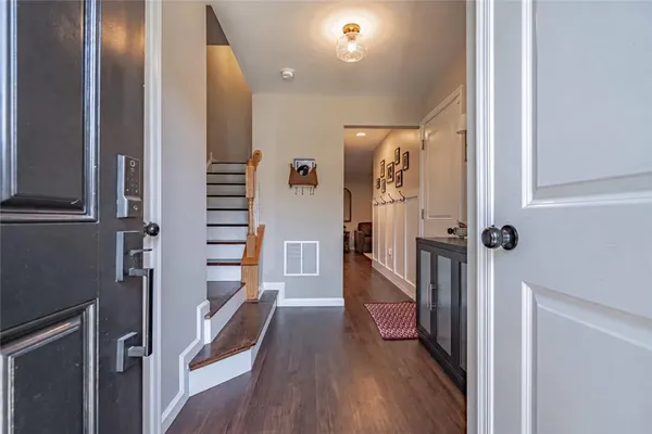 82 GREEN VIEW DR