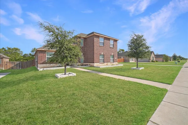 717 MILAS LN