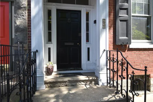 241 SPRING GARDEN ST 1