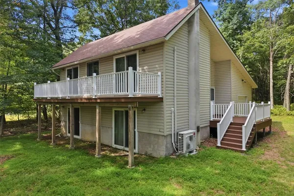 43 WOLF DR