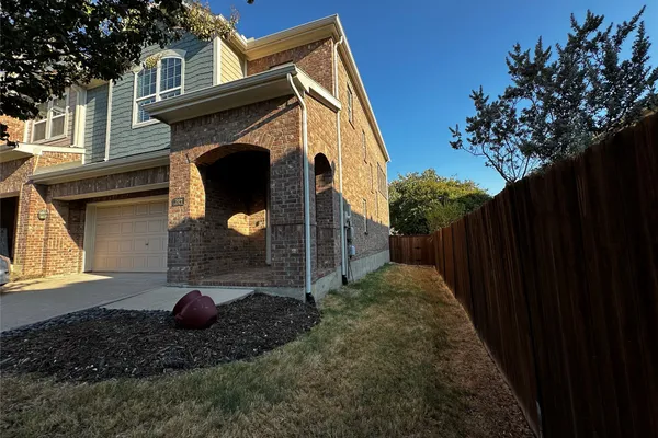 3821 MARCILLIA CIR