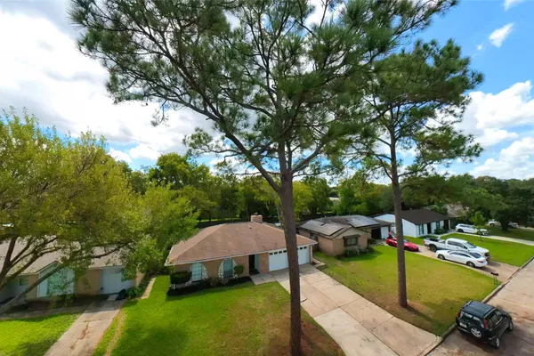 17014 FOREST BEND AVE