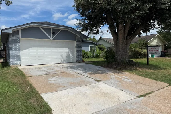 16718 SINALOA DR