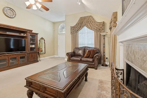 1153 BAY SIDE DR DRIVE