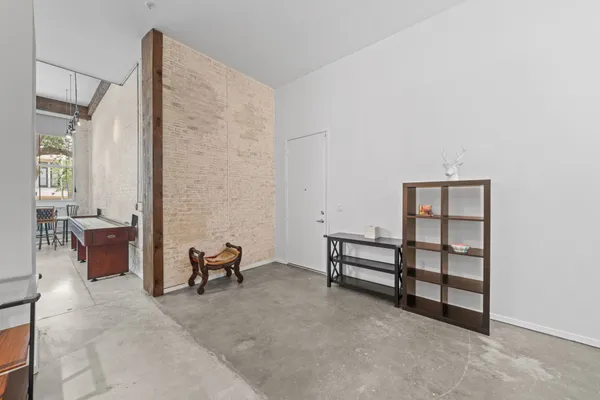 1312 LIVE OAK ST 109