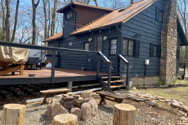 24 SPLIT ROCK RD