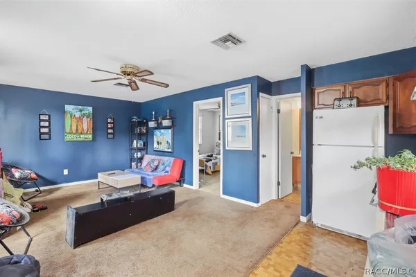 360 S INGLIS AVE