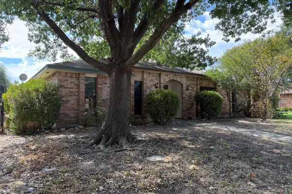 626 ROSEDOWN LN