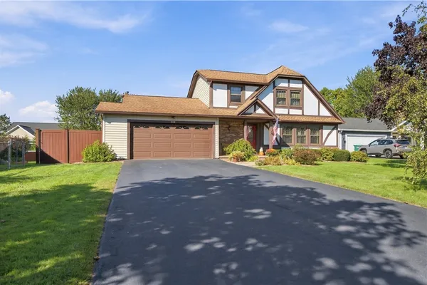 418 CROSBY LN