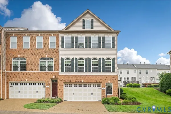 121 SIENA LN
