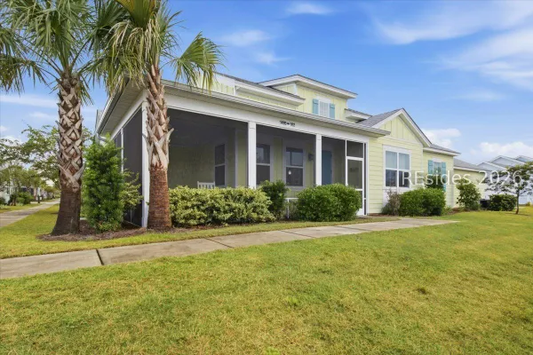 1495 SHORESIDE DR 102