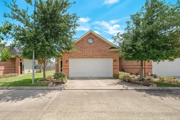 912 SWEET PINE DR