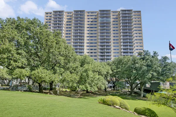 3883 TURTLE CREEK BLVD 1717