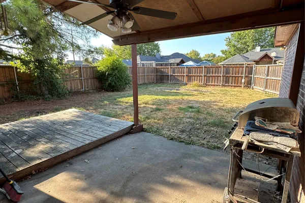 1309 LONDON DR