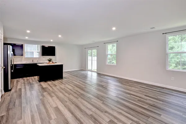 259 MILDRED DR