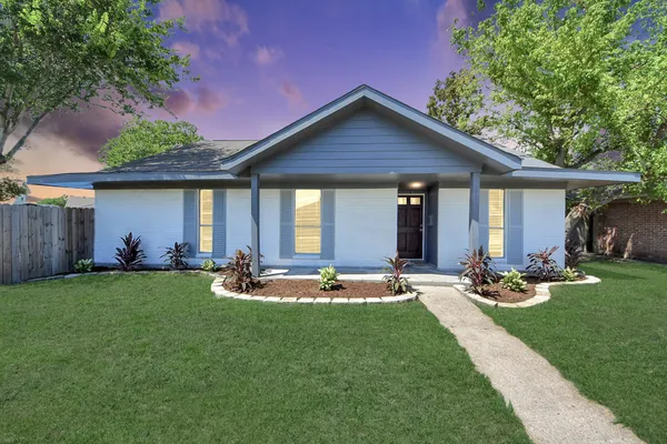 6301 SIOUX DR