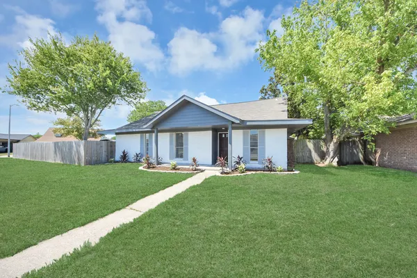 6301 SIOUX DR