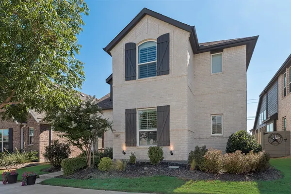 852 TRAILSIDE LN