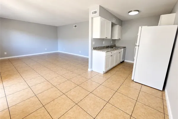 4601 BAYSHORE DR A1
