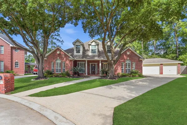 3414 HACKBERRY CT