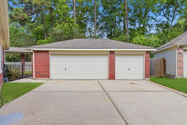 3414 HACKBERRY CT