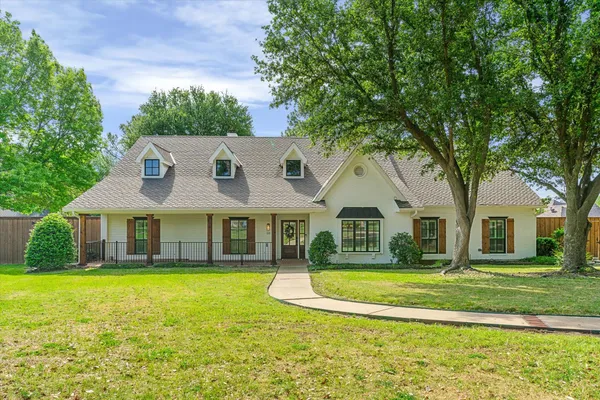3511 WOODCREST CT