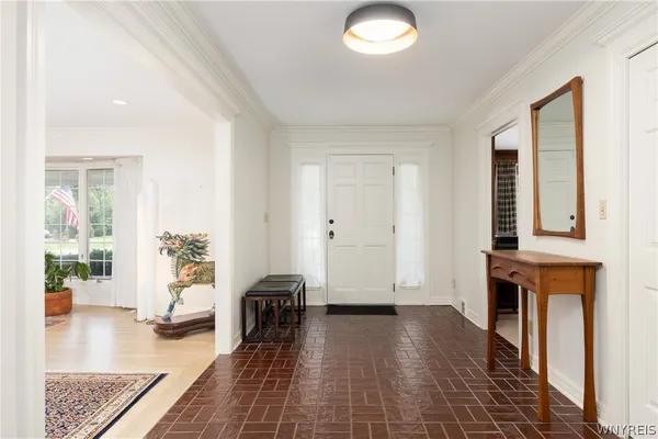 339 STONEHENGE DR
