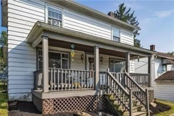 2052 MAIN ST