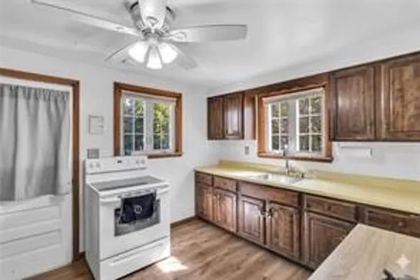 2052 MAIN ST