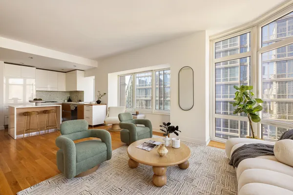 555 W 59TH ST 17B