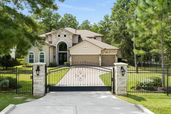 27715 OSSINEKE DR