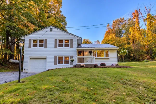5879 SANDBANK RD