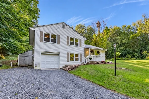5879 SANDBANK RD