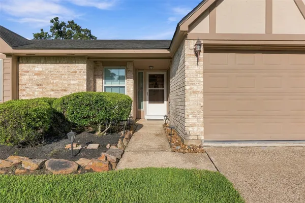 18707 FLAX BOURTON CLOSE