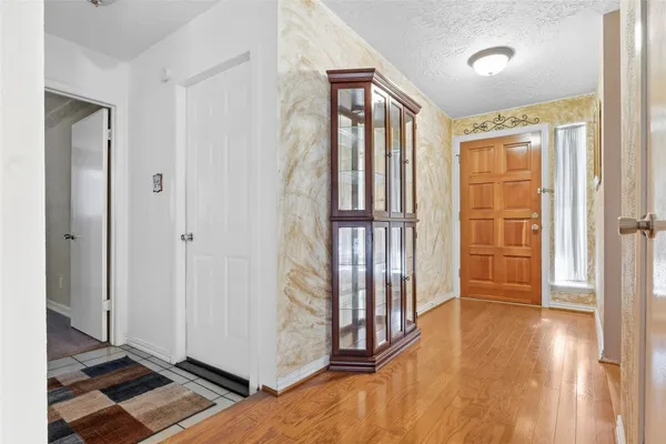 18707 FLAX BOURTON CLOSE