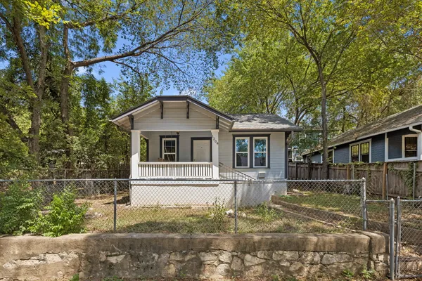1204 TAYLOR ST