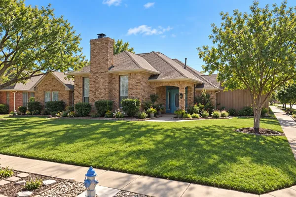 3308 MELANIE LN