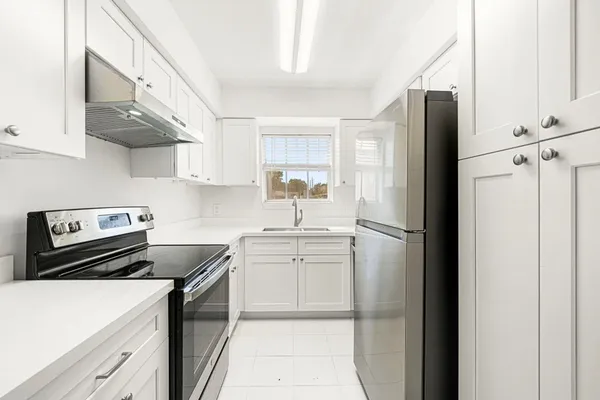 2600 BELLEFONTAINE ST D12