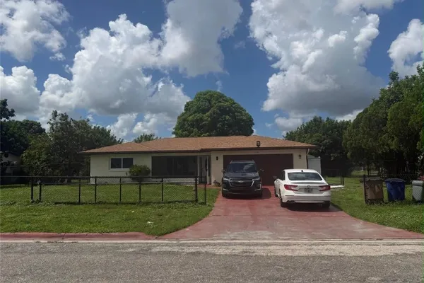 214 DALEVIEW AVE