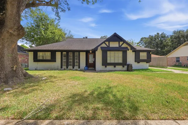 341 DAWN HILL DR