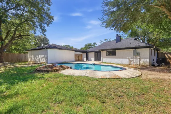 341 DAWN HILL DR