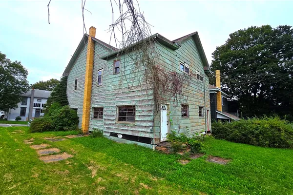 313 COAL ST