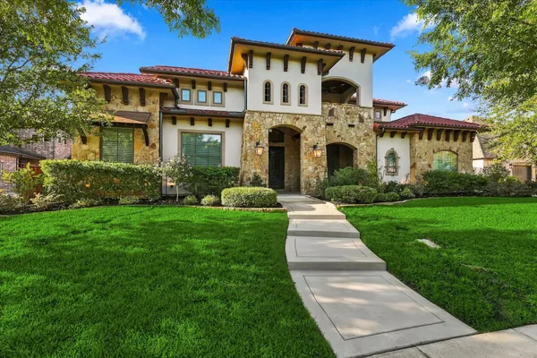 413 SAINT TROPEZ DR
